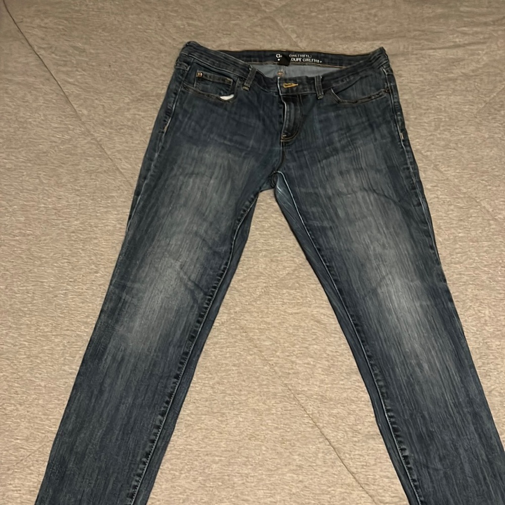 Gap coupe girlfriend